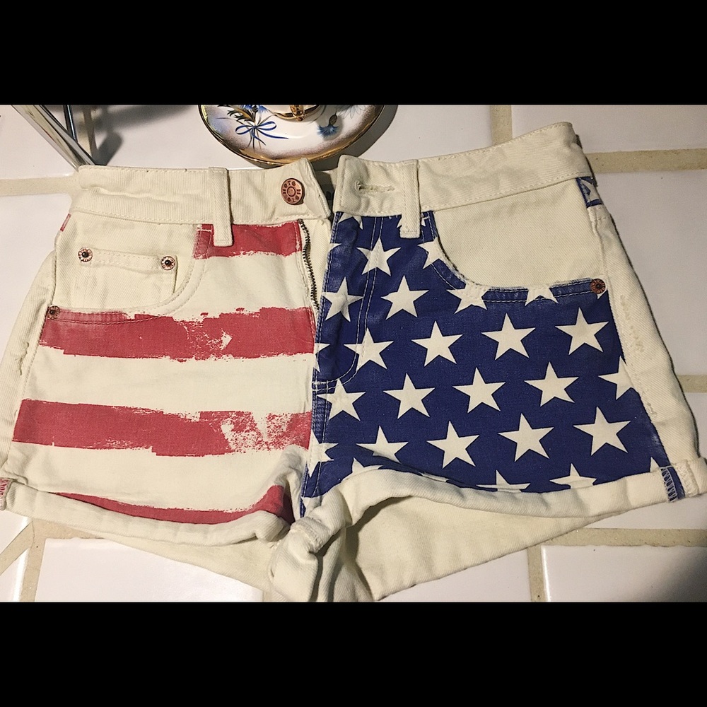 Denim flag shorts